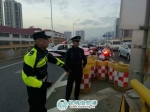 男子打砸过往车辆被追捕 慌不择路欲跳桥 - 云南信息港