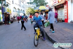 昆明交警：不满12岁 禁止骑共享单车上路 - 新闻频道