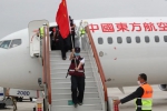 中国赴老挝抗疫医疗专家组完成任务回国 - 外事侨务办
