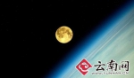 21世纪最大月亮闪亮夜空 - 云南信息港